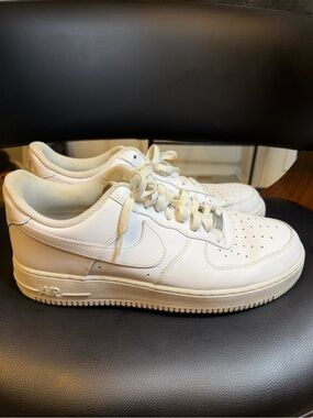 Nike White Low-Top Leather Sneakers
